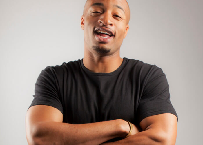 Julien Essome - Comedian